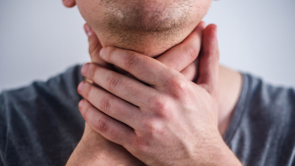 Her biri mikrop yuvası! Meğer boğaz ağrısının sebebi onlarmış...