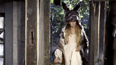 Kızıyla evlenmek isteyen kral masalına tepki!