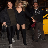 Ünlü şarkıcının olaylı gecesi!