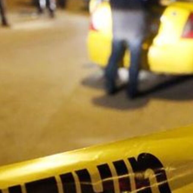 İstanbul'da sıcak saatler! Soyguncular çalışanları rehin aldı