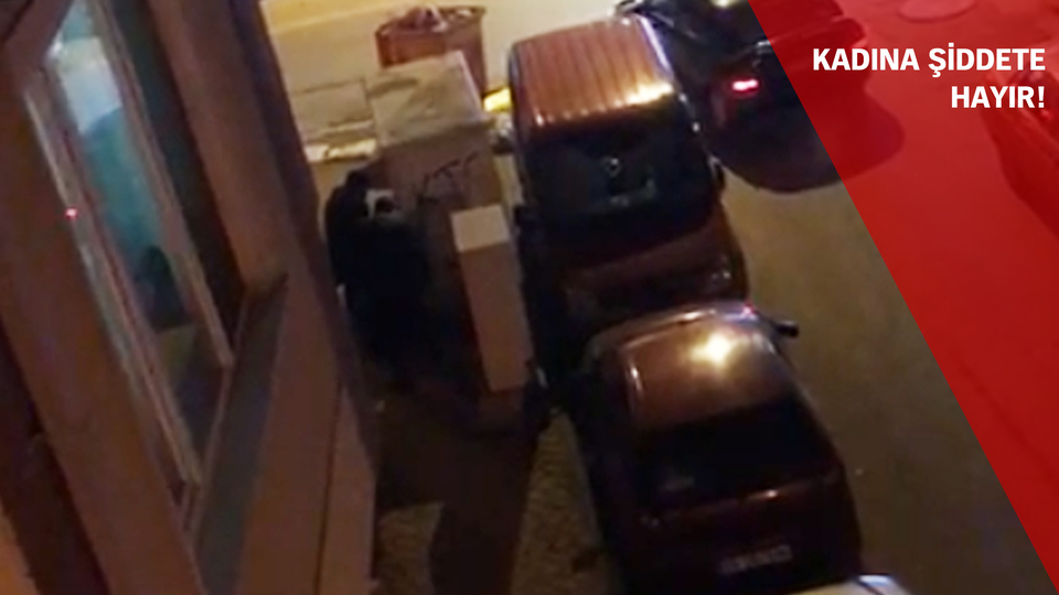 Sokağın ortasında tekme tokat dövdüler!