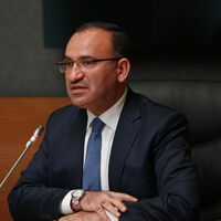 Başbakan Yardımcısı Bozdağ: İnternet kanallarını da RTÜK denetleyecek