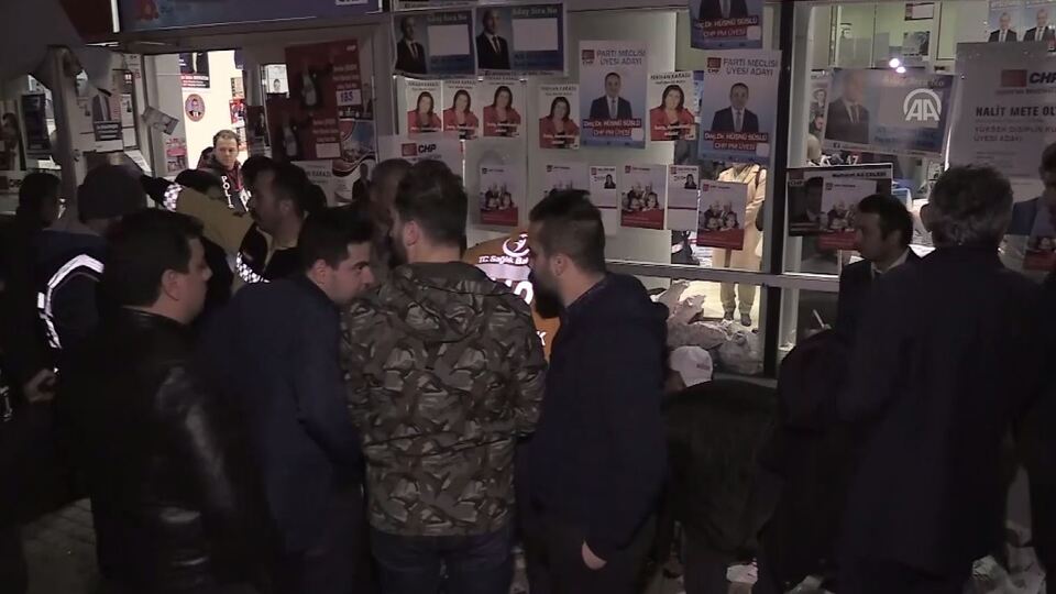 CHP Kurultayı'nda çok sayıda kişi yemekten zehirlendi