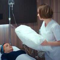 Ceren, Tülin'i boğmaya çalışıyor