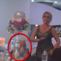 Yeliz Yeşilmen'den kayınvalidesine göbek şov