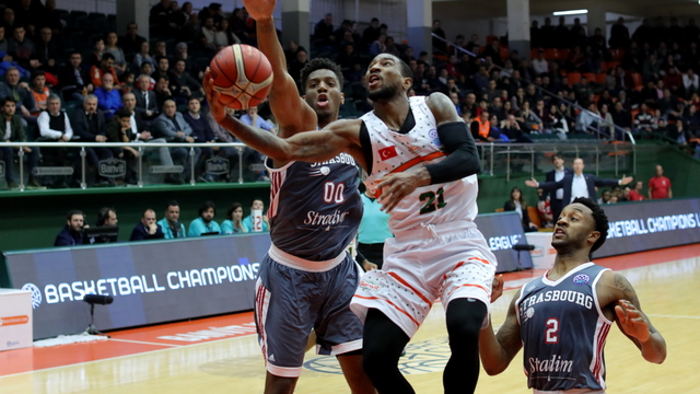 Banvit liderliği kaptırdı