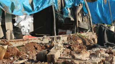 Terör örgütü İdlib'de sığınmacılara saldırdı! 3 ölü,15 yaralı