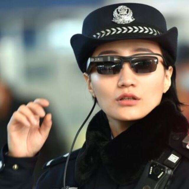 Akıllı polis gözlüğü suçluyu yüzünden tanıyor!