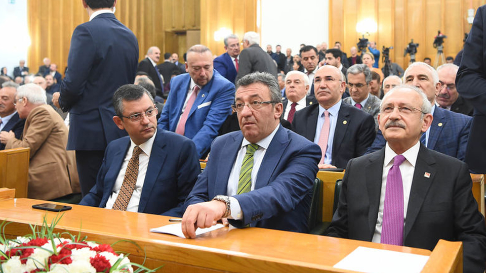 CHP'de gözler yeni MYK'ya çevrildi