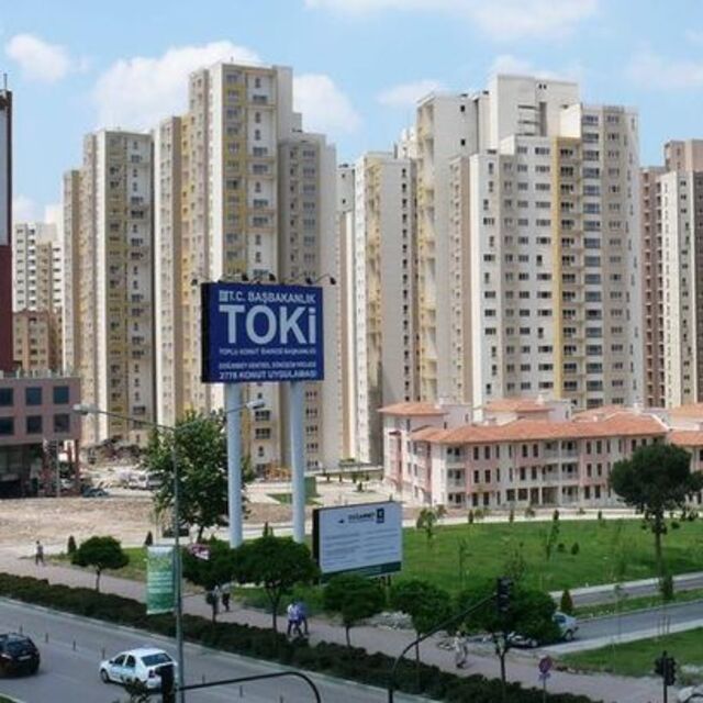 TOKİ konutlarını geri aldı!