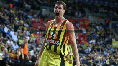 Vesely, Fenerbahçe'yi uçurdu!