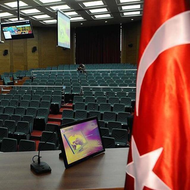 Eski İstanbul Valisi Mutlu tahliye edildi