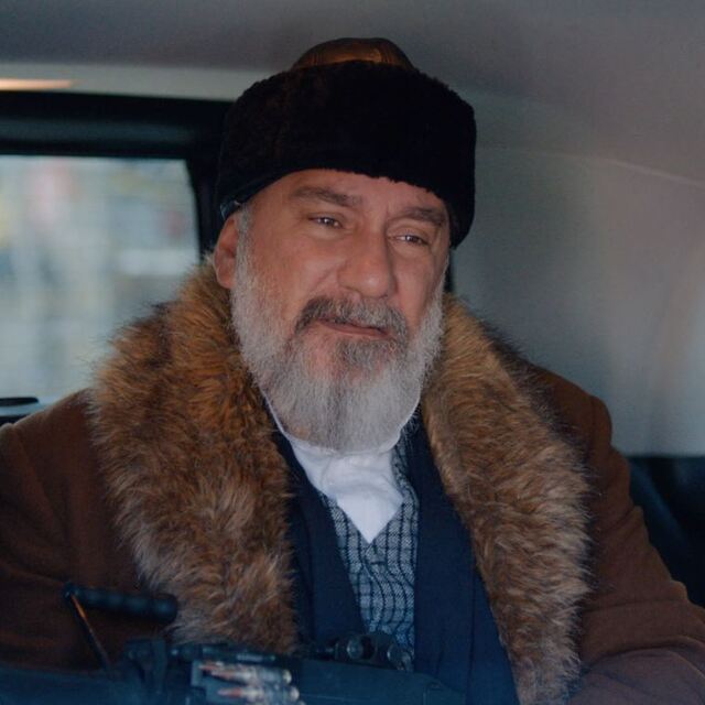 "Piton gibi dolanacağım boynuna"