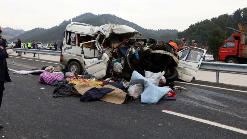 Kahramanmaraş'ta feci kaza! 9 ölü, 7 yaralı