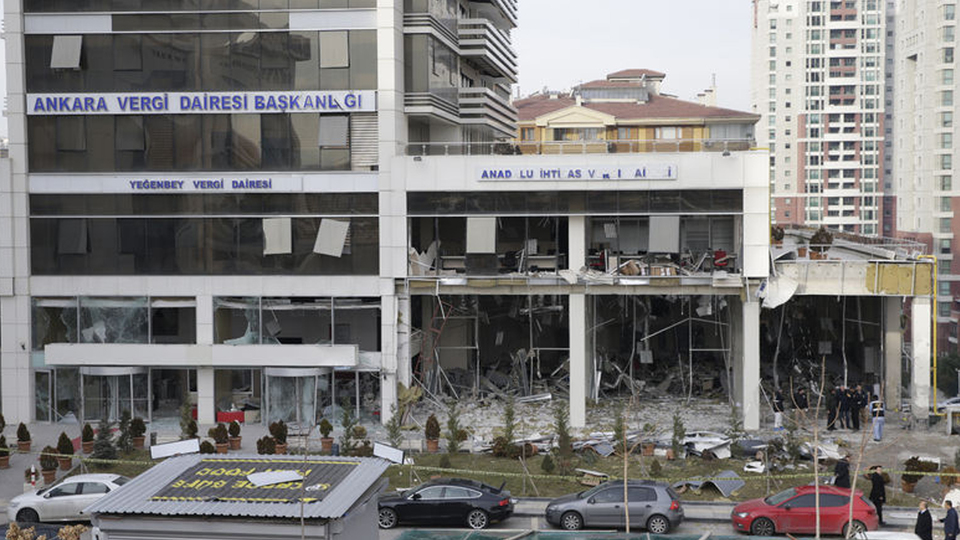Bombayı beşiğin altına saklamışlar!