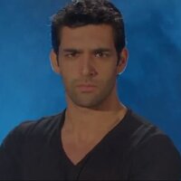 Melih Özkaya kimdir, kaç yaşında?