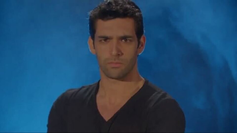 Melih Özkaya kimdir, kaç yaşında?