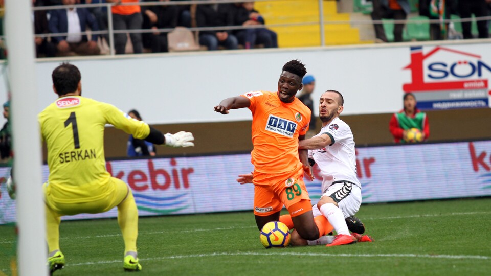 Alanyaspor'a Serkan 'dur' dedi!