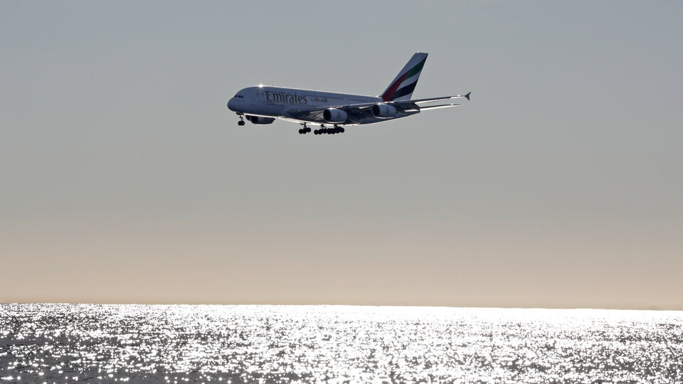 Emirates 20 Airbus A380 uçak almak için imza attı