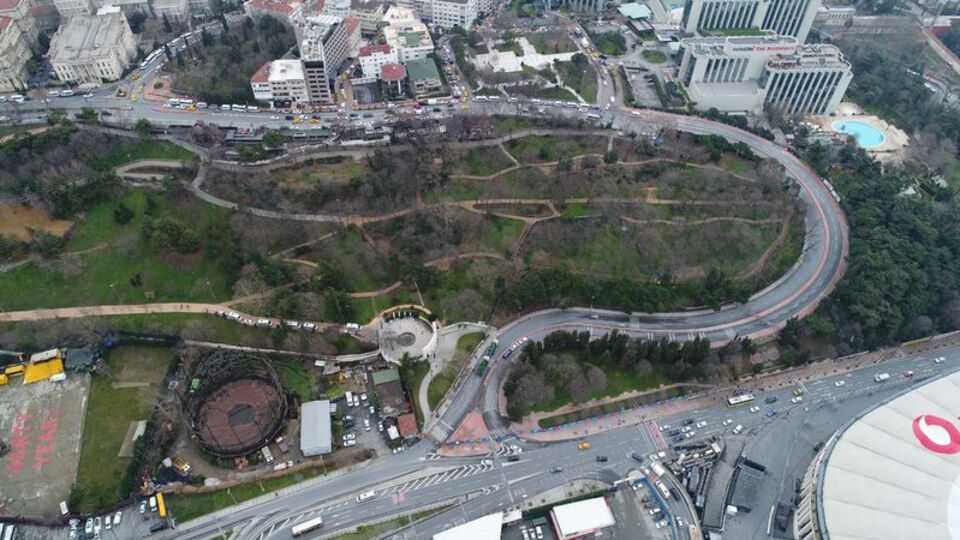 Ağaçların sökülmesine başlandı! Maçka Parkı havadan görüntülendi