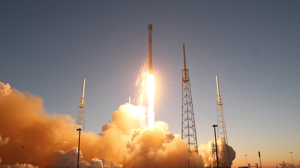 Elon Musk, küresel internet için düğmeye bastı