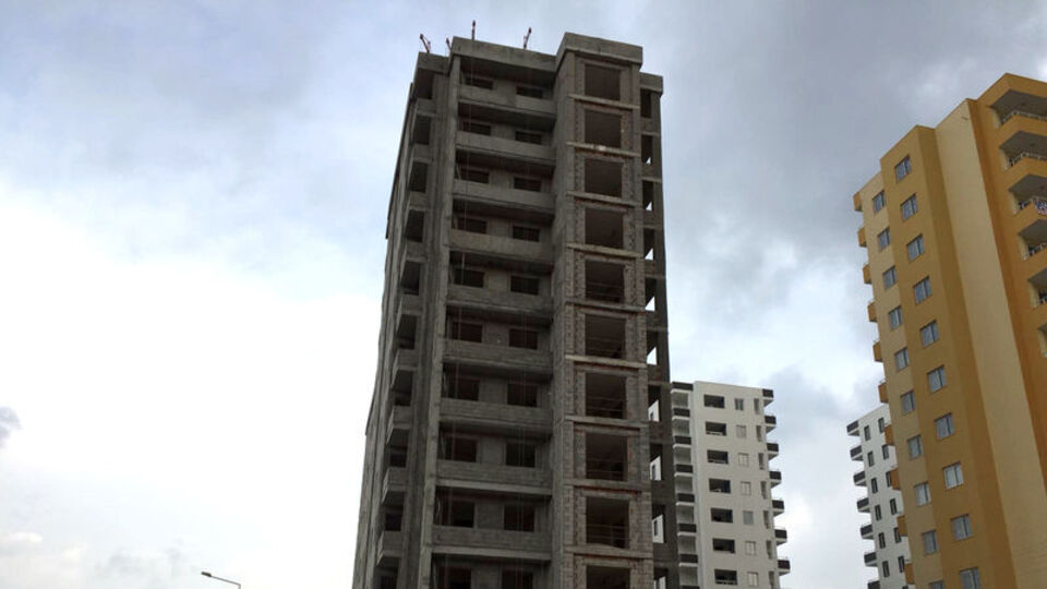 12'nci kattan düşen işçi ve onu tutmaya çalışan ağabeyinden iyi haber