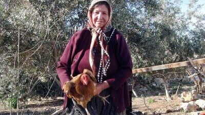 Görünce neye uğradığını şaşırdı, yumurtayı bin liradan satışa çıkardı!