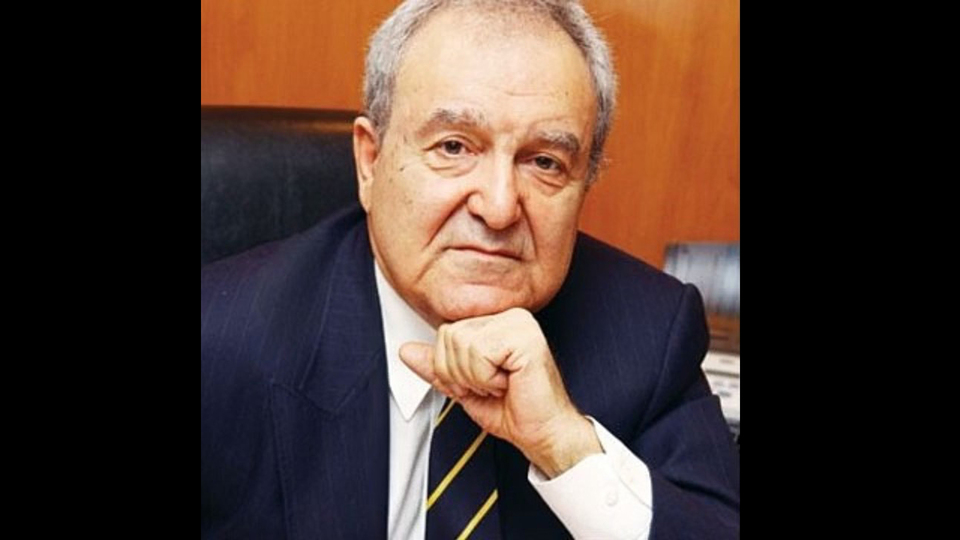 Tıp dünyasının acı kaybı! Ünlü doktor hayatını kaybetti!