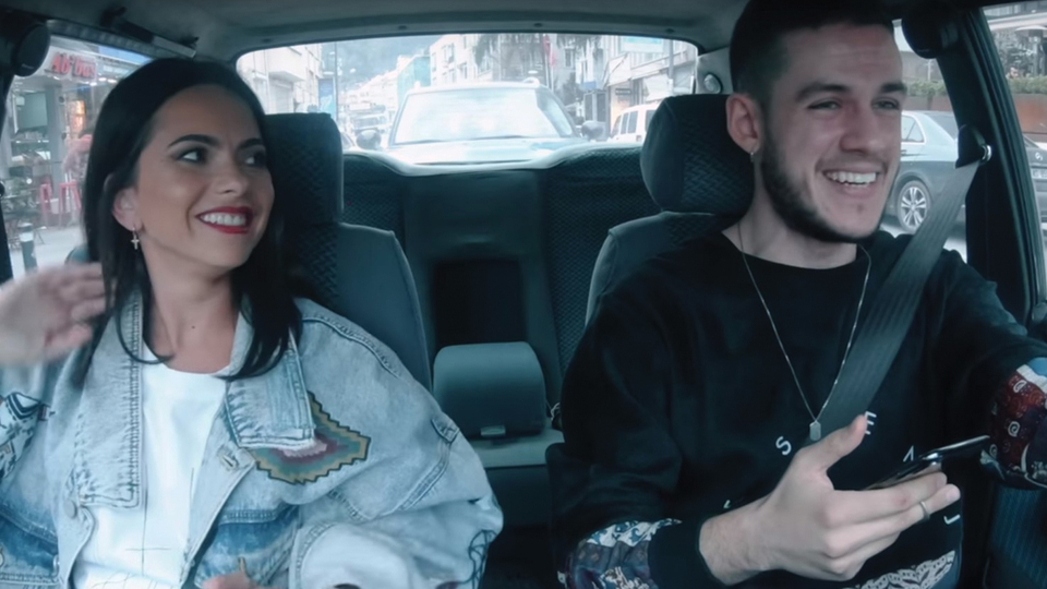 YouTuber Orkun Işıtmak'tan Inna'ya evlenme teklifi!