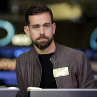 Twitter satılmasın diye uğraşıyor!