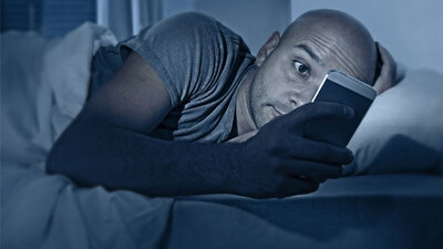 Mavi ışık biyolojik saati bozuyor!