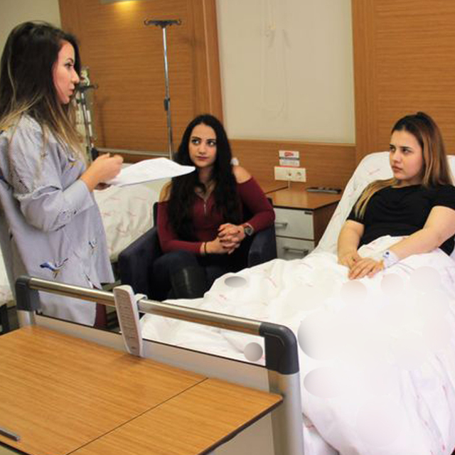 Ailecek tüp mide ameliyatı oldular