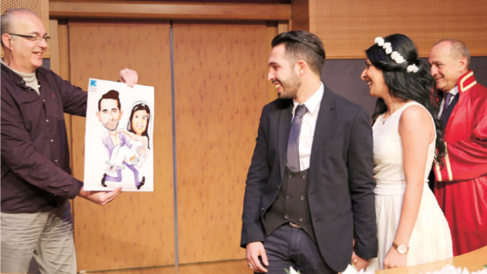 Nikâh fotoğrafı yerine karikatür!
