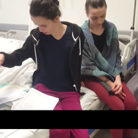 Hastanede skandal olay! Genç kızların odasına giren doktor duş alıp, tıraş oldu