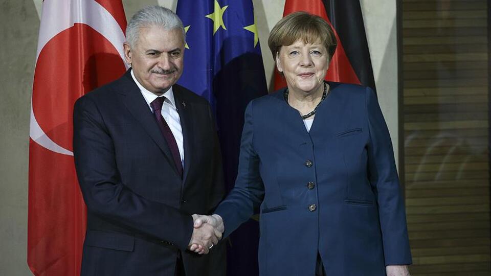 Berlin'deki görüşme sonrası "Yeni dönemdeyiz" mesajı