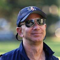 Önce patronu sonra kendisi: 700 milyar dolar oldu!