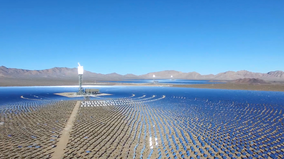Dünyanın okyanusta yüzen ilk güneş enerjisi santrali yapılıyor