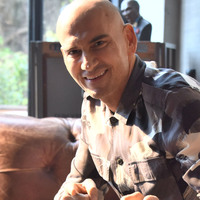 "Saç ektirmeyi hiç düşünmedim"