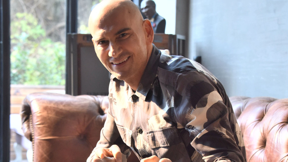 "Saç ektirmeyi hiç düşünmedim"