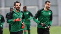 Çukur'un Vartolu'su Erkan Kolçak Köstendil, Bursaspor idmanında