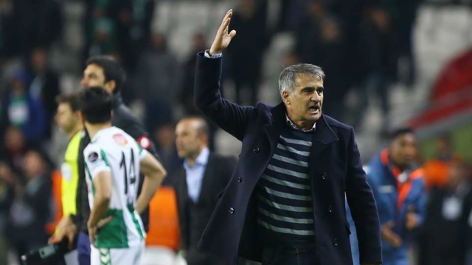 Şenol Güneş'i çıldırtan soru!