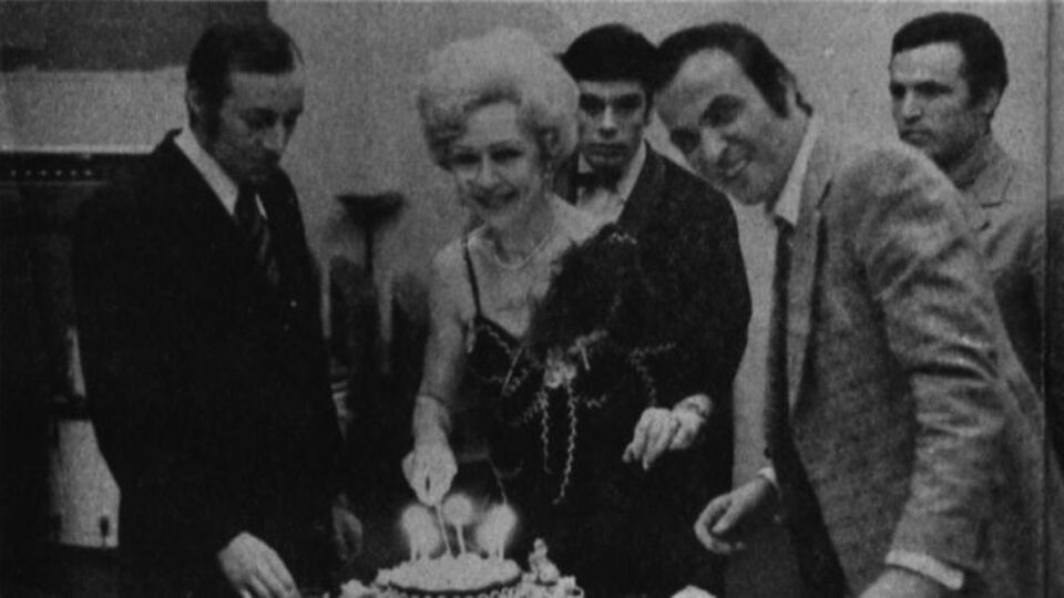 Kıskandıran Belkıs'ın senli benli hikayesi