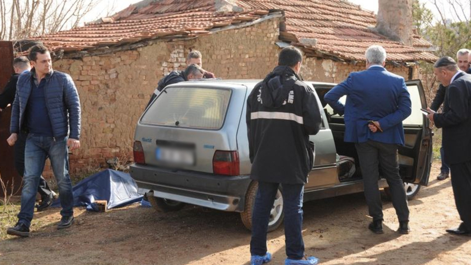 Yanmış cesedi bulundu, eşi gözaltına alındı! "Gardıroptan bir adam çıktı"