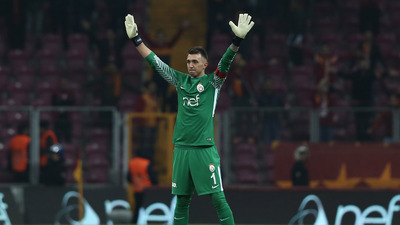 Ayrılıyor mu? Eşinden çarpıcı paylaşım