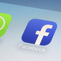 Facebook’un yeni özelliği Türkiye’de! "WhatsApp tuşu" geldi!