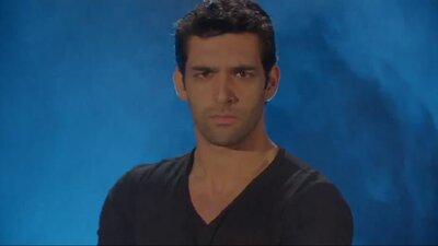 Survivor Melih Özkaya kimdir?