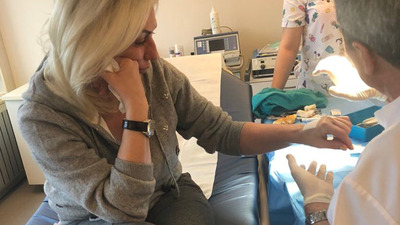 Ersoy'u köpek ısırdı