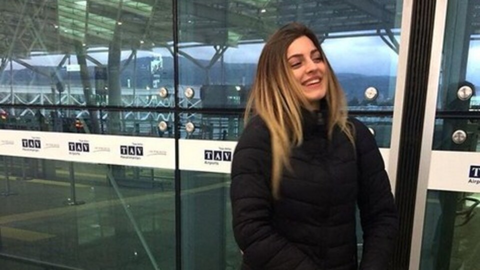 Yağmur Banda kimdir?