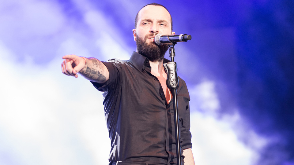 Önce konser sonra tatil