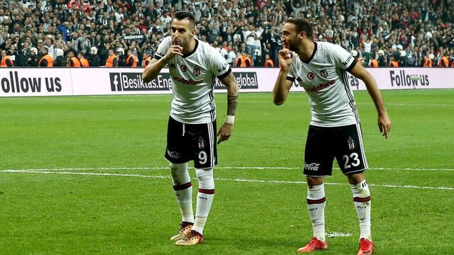 Beşiktaş, Cenk Tosun'u arıyor